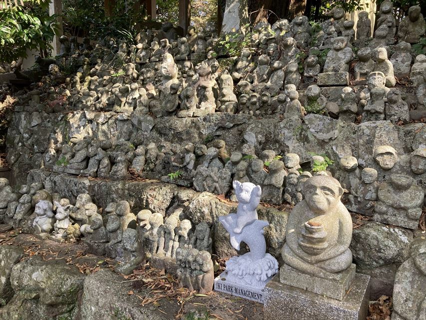 男嶽神社　石猿