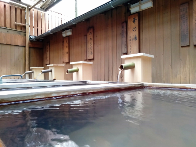 古久屋露天風呂３