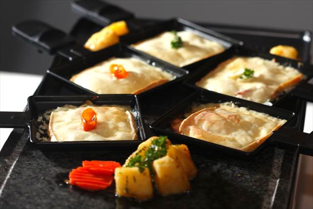 体が温まる、寒い日に食べたい欧米のお手軽チーズ料理5つ