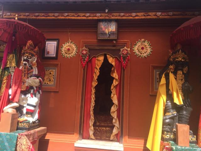 不思議体験、バリ島の占い師「バリアン」に会ってきた！