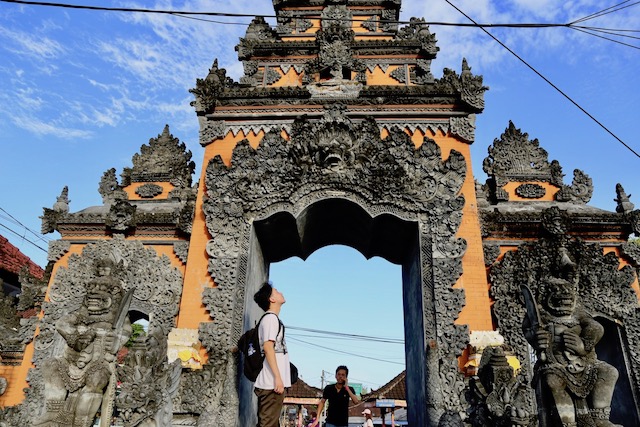 夕陽が有名なタナロット寺院は他にも見所が満載！