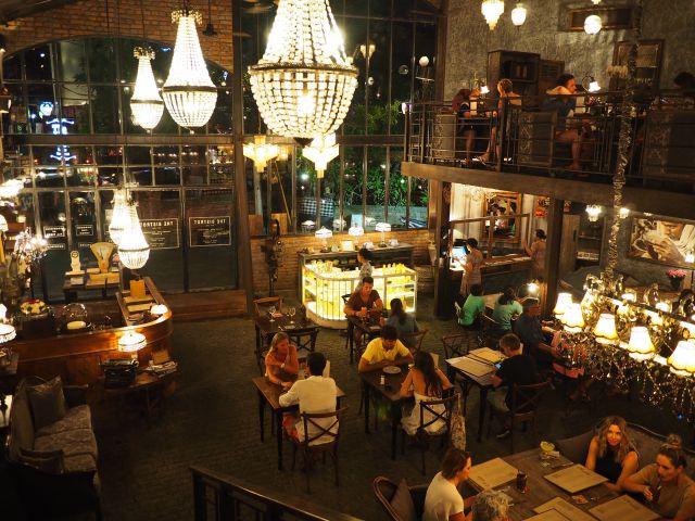 可愛すぎる！バリ島で絶対に行きたいアンティークレストラン「ザ・ビストロ」！