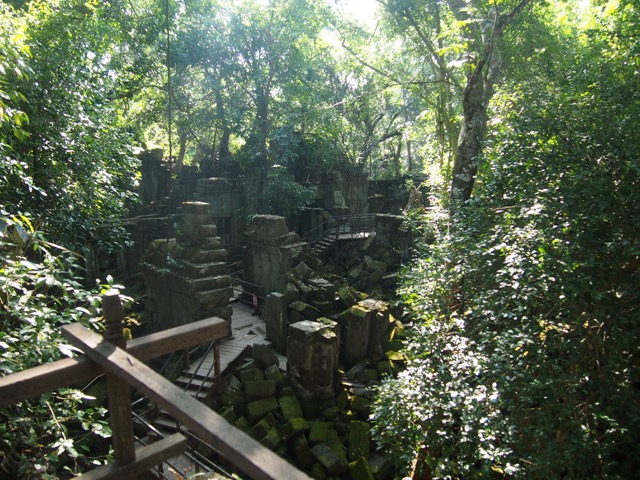 アンコールワットだけじゃなかった！素晴らしすぎるカンボジアの郊外の遺跡3選