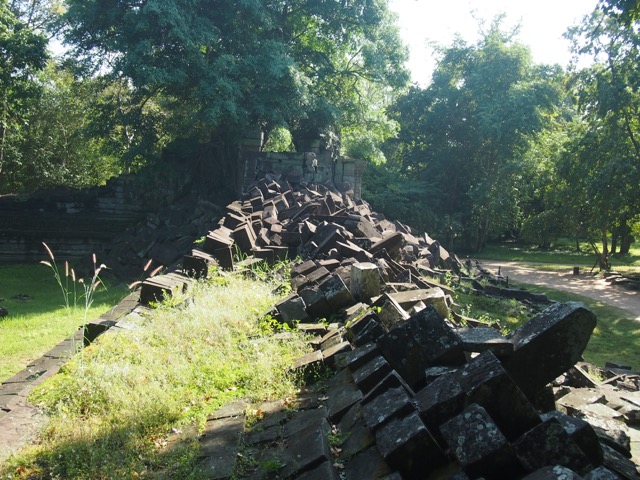 アンコールワットだけじゃなかった！素晴らしすぎるカンボジアの郊外の遺跡3選