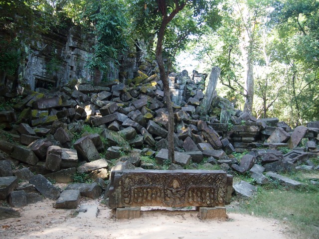 アンコールワットだけじゃなかった！素晴らしすぎるカンボジアの郊外の遺跡3選