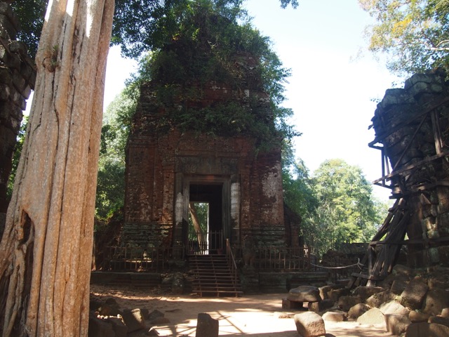 アンコールワットだけじゃなかった！素晴らしすぎるカンボジアの郊外の遺跡3選
