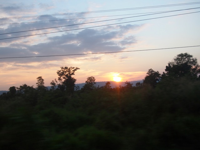 アンコールワットだけじゃなかった！素晴らしすぎるカンボジアの郊外の遺跡3選