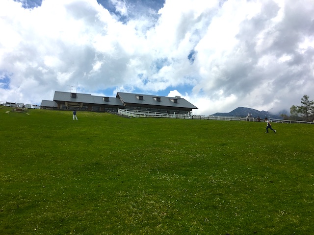 入場無料で動物とふれあえる、清里のまきば公園。絶景の天空レストランも！