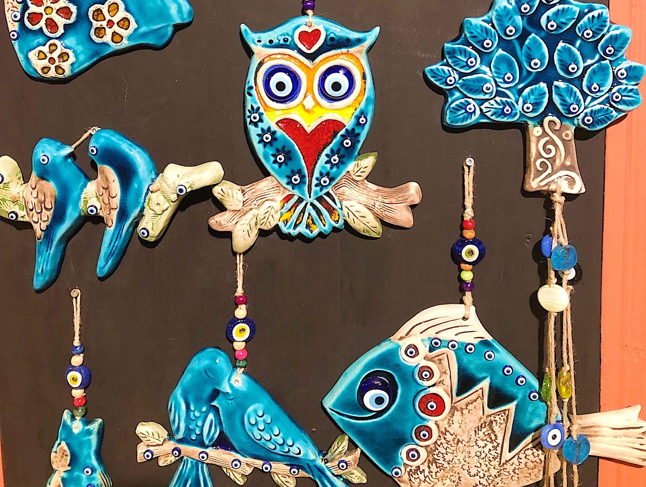 ふくろうの目がナザールボンジュウ