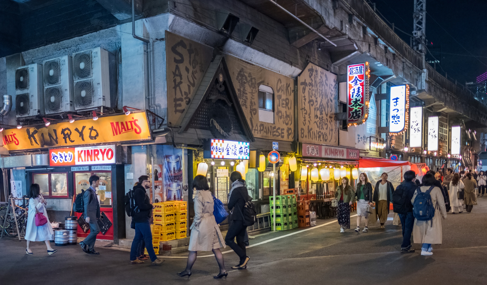 夜の東京：日本食ツアー 有楽町