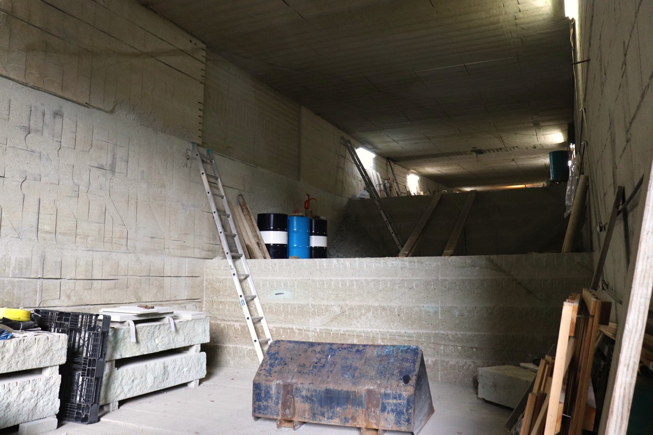 滝ヶ原石切り場の採掘坑の最深部