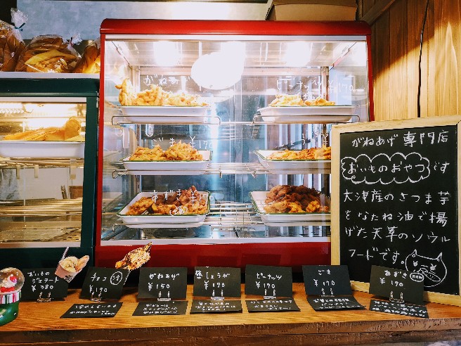 おいものおやつ　ショーケース