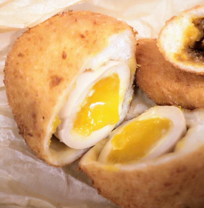 おやつ+ブレッドちぃのパン　半熟味玉・丸ごと揚げパン
