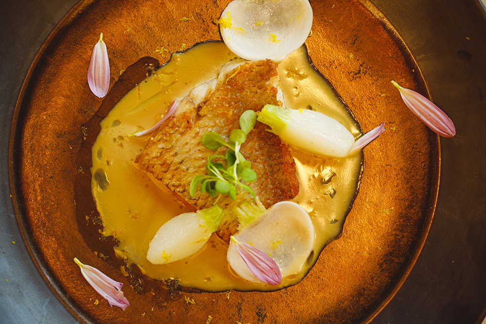 佐渡　ラ・プラージュ　のどぐろのポワレ