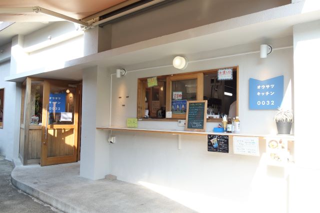 カフェ