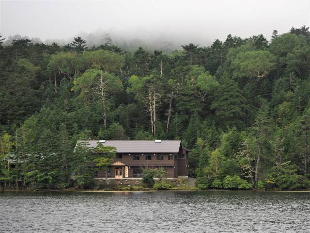 湖畔の白駒荘
