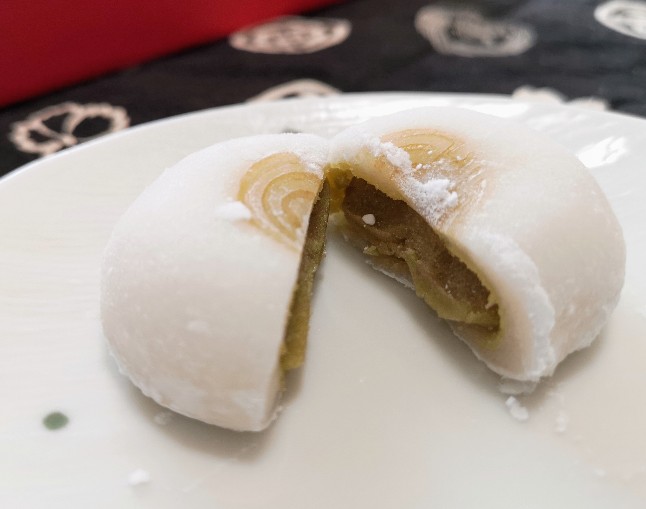 あつた宮餅 ほうじ茶餡餅