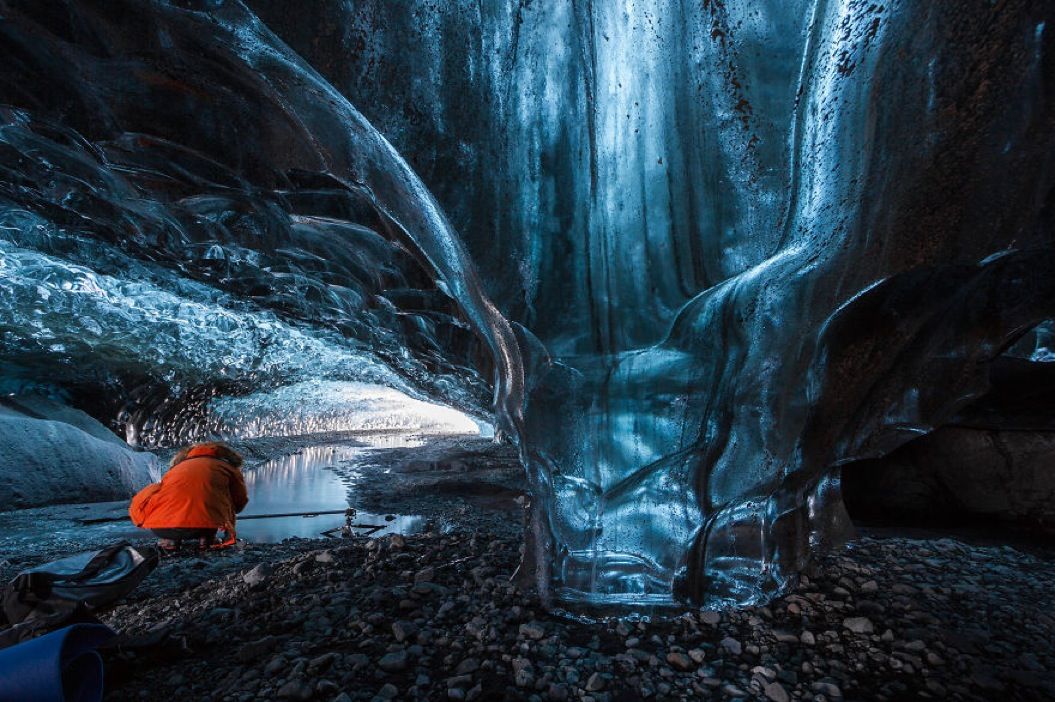 85singo_I-finally-visited-the-ice-caves-in-Iceland24__880
