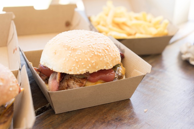 ハンバーガー / The Top Shop