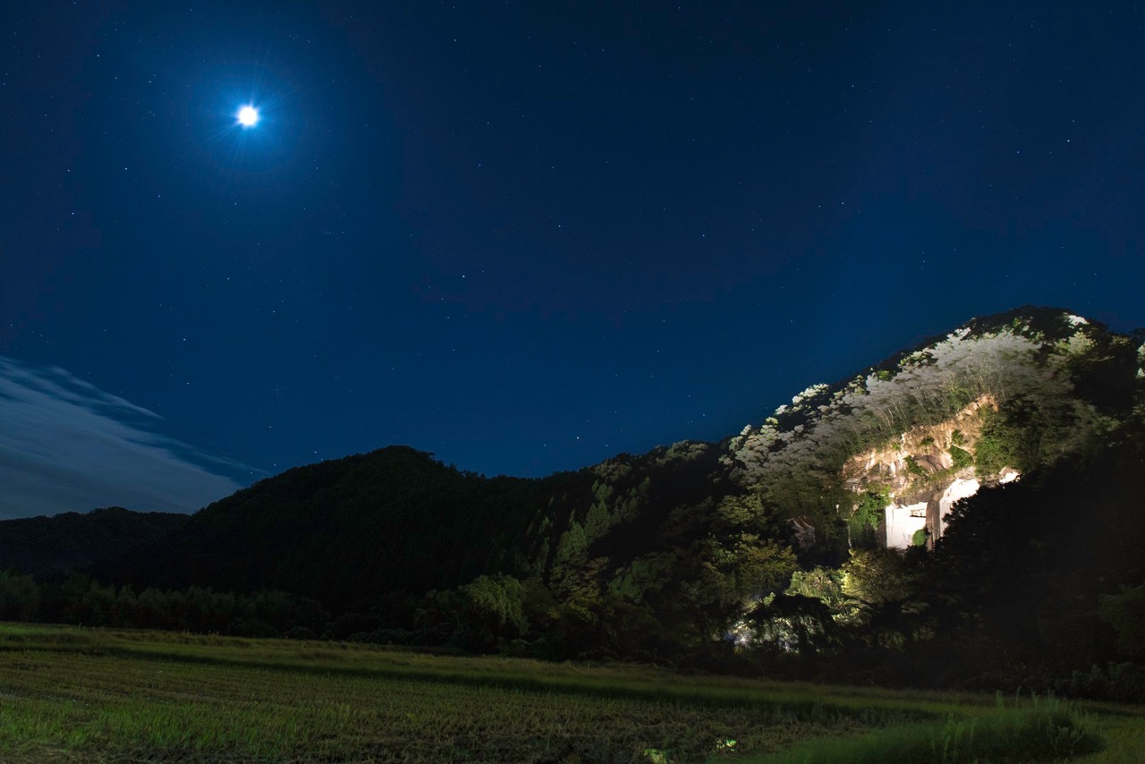 「滝ヶ原石切り場」のライトアップ