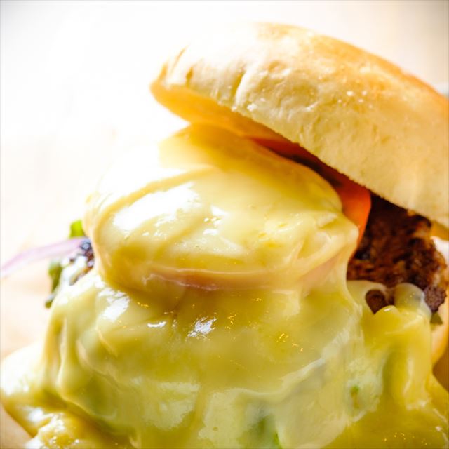 インスタ映えする美しいサンドイッチ【チーズカフェ La Maison 301】