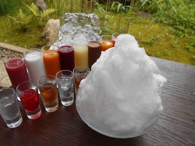 わざわざ関東から訪れる人もいるかき氷。最高級素材で作る「丹波天然水かき氷」