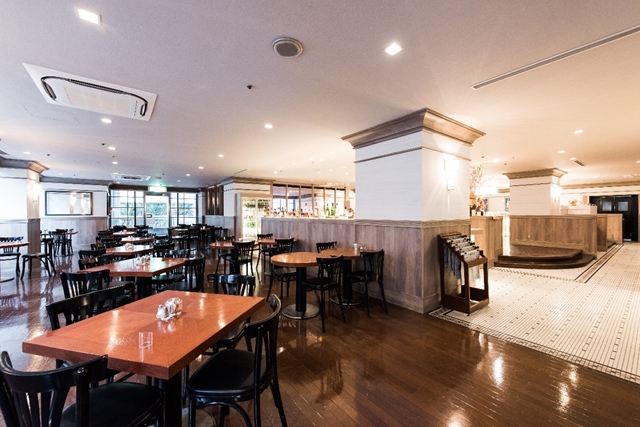 ローズホテル横浜ブラスリーミリーラ・フォーレ店内
