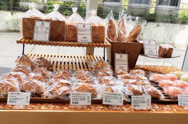 東京・お台場・グランドニッコー東京 台場「ベーカリー&ペストリーショップ」のパン