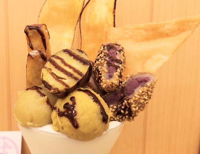 東京都・築地「高級芋菓子店 しみず 築地本店」贅沢『芋』パフェ（チョコ）３
