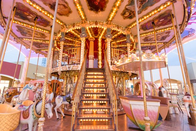 「小山ゆうえんち」メリーゴーランド