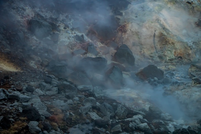 地獄谷のような「Krysuvik Geothermal Area」