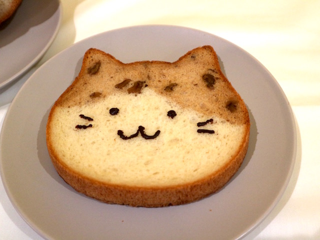ねこねこ食パン