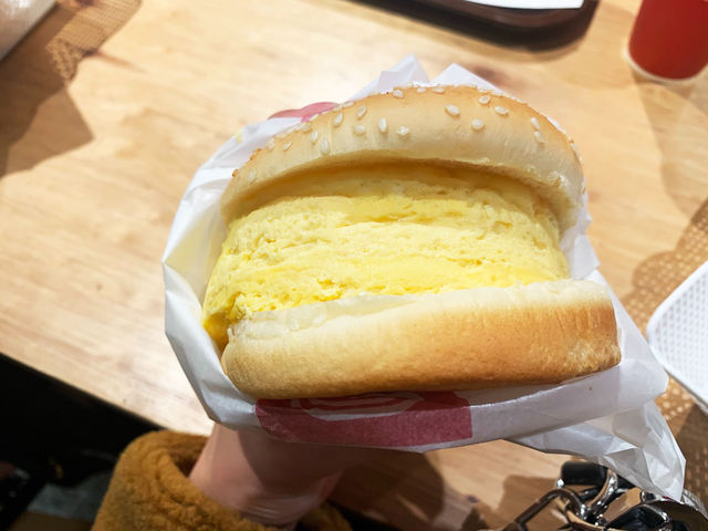 手作り厚焼きたまごバーガー実物