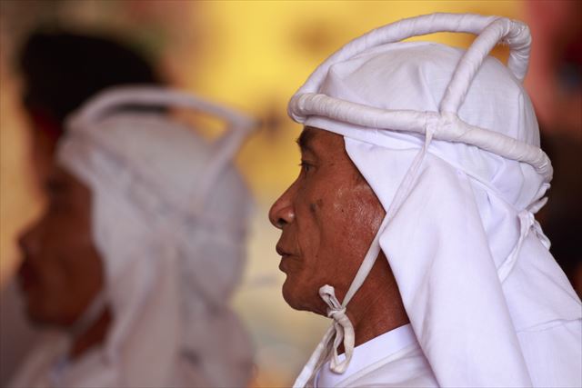 【ベトナム】世界の神様大集合！カラフルすぎる寺院は異空間