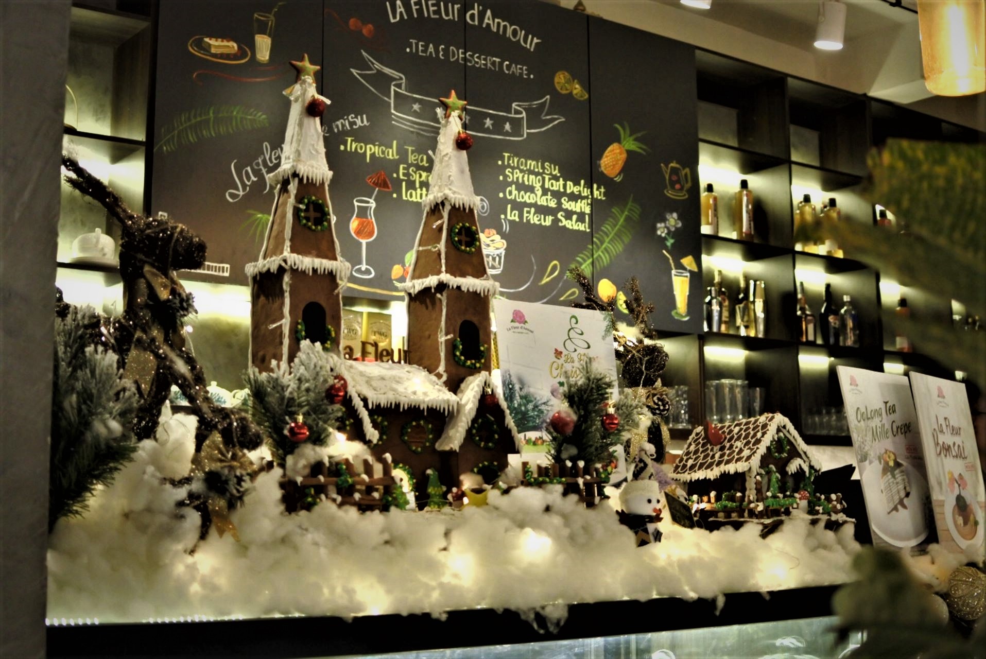 La Fleur D'amour Tea and Dessert Cafe 店内