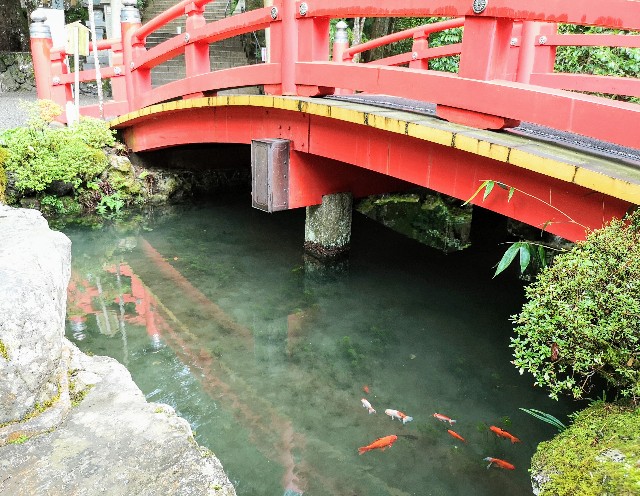 奈良県吉野郡・「大峯本宮 天河大辨財天社​」太鼓橋