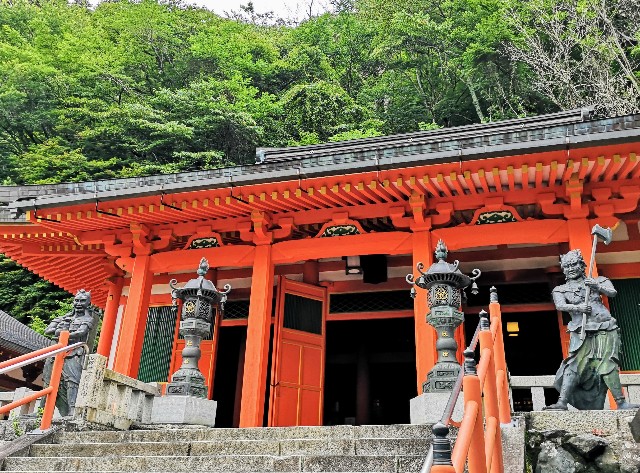奈良県吉野郡・「真言宗醍醐派総本山 大峯山 龍泉寺」本堂
