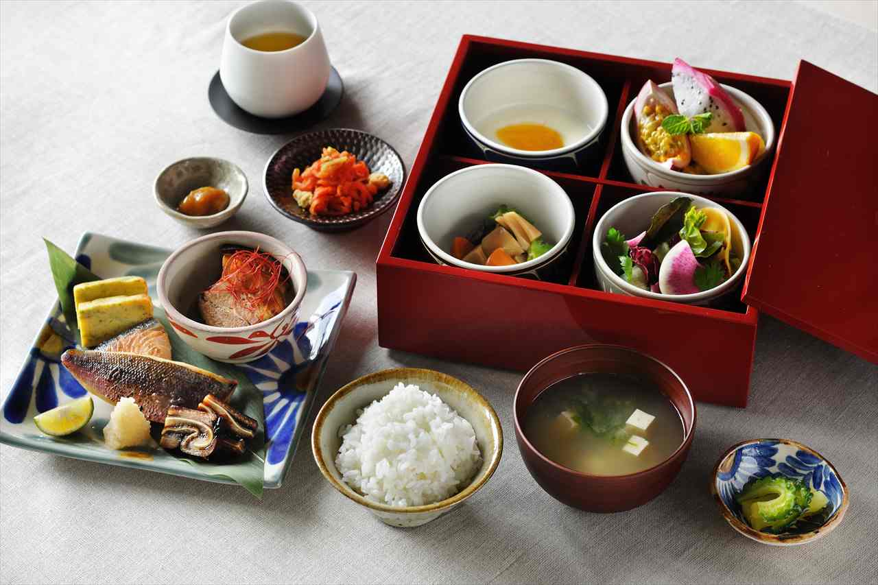 インルームダイニング和食