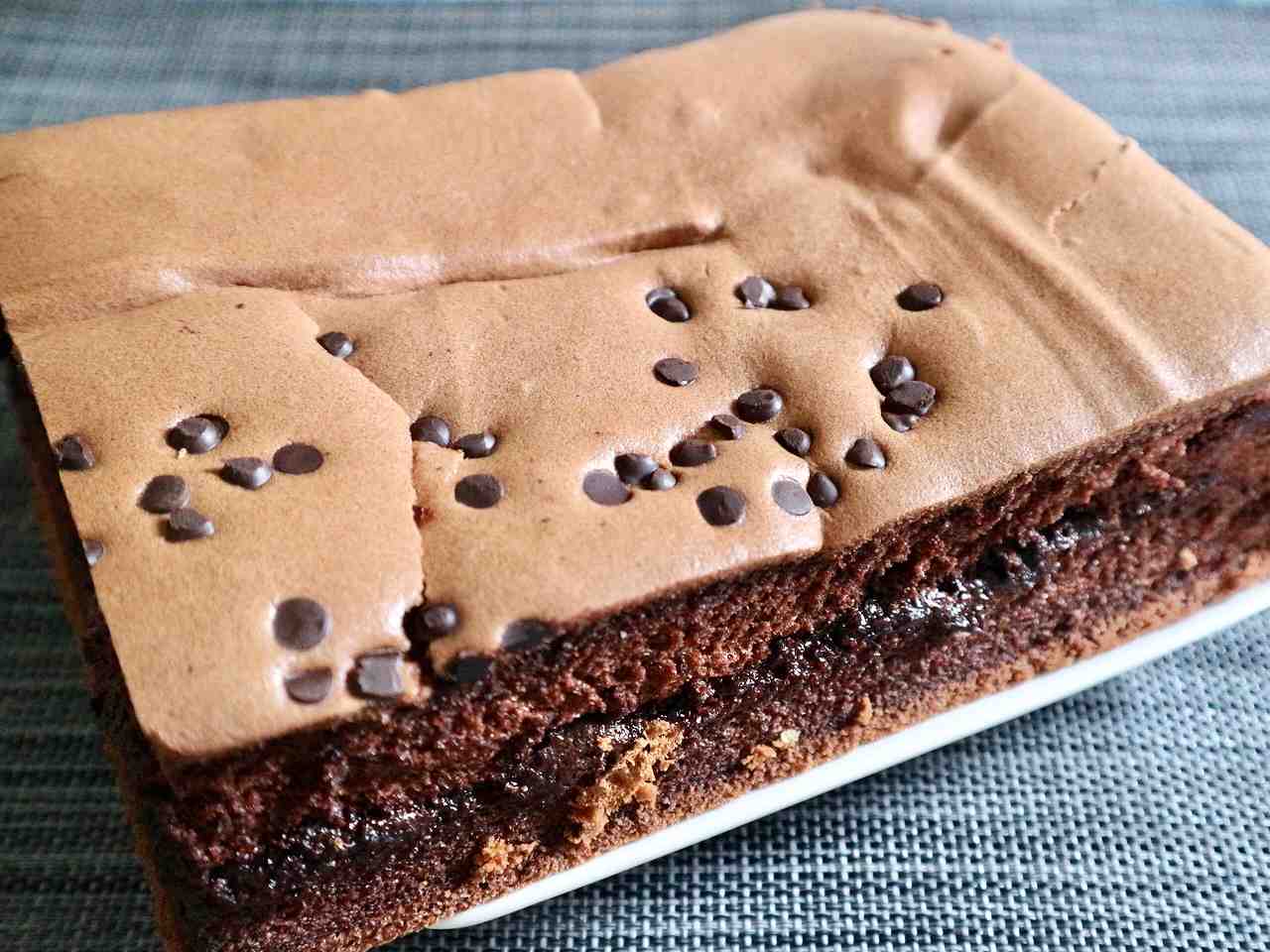 ずっしりとしたチョコカステラ