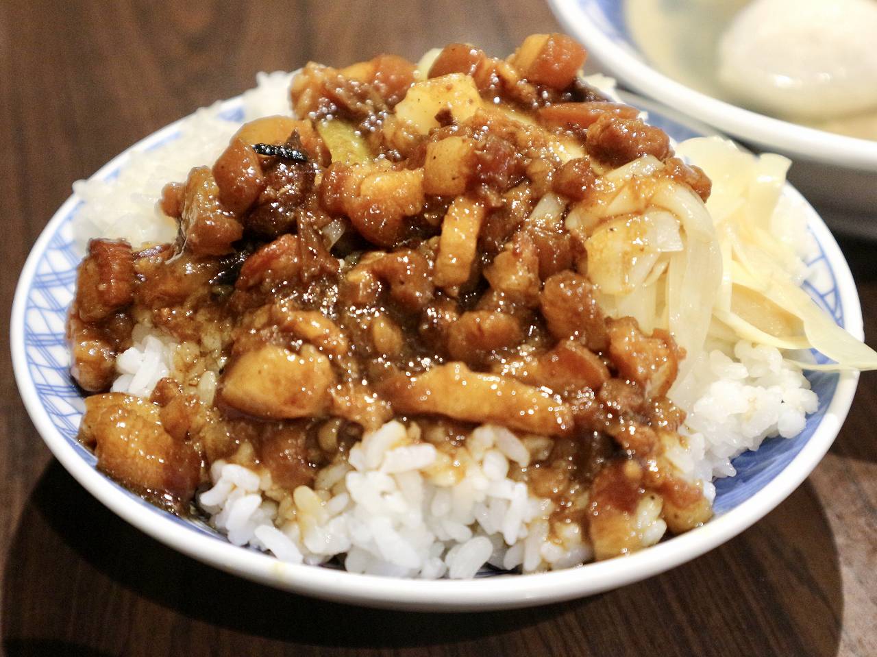 台湾の魯肉飯