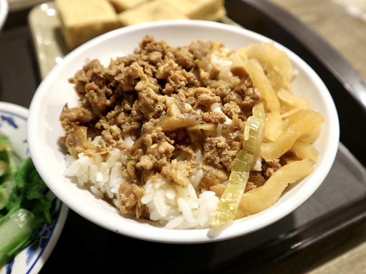 魯肉飯のお肉は色々