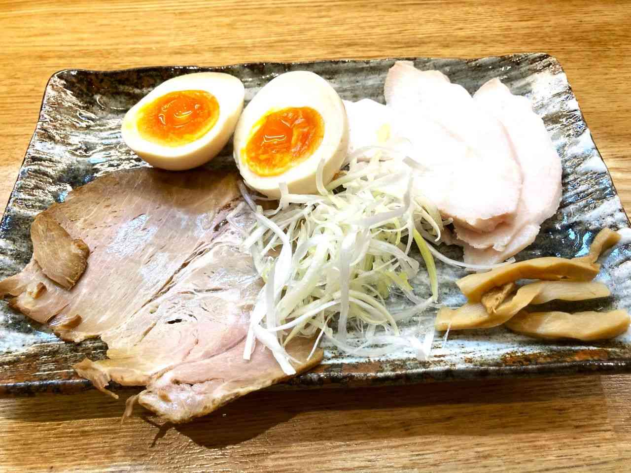 麺匠 たか松 KAWARAMACHI 具材全部盛り