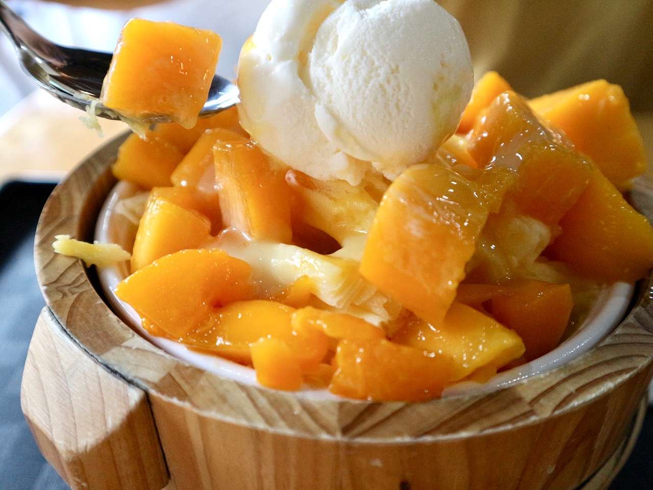 ボリューム満点なマンゴーかき氷