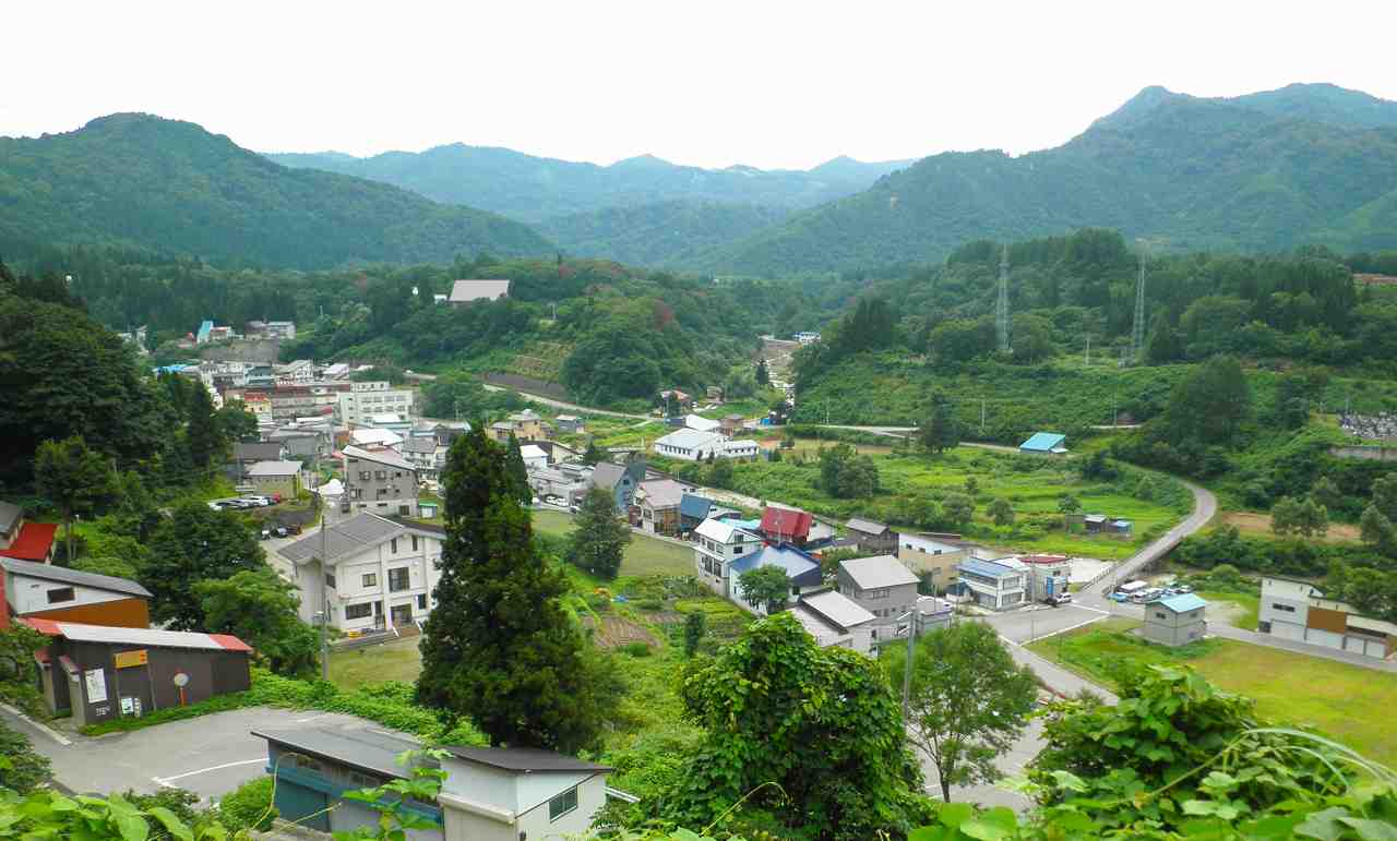 夏場の肘折遠景