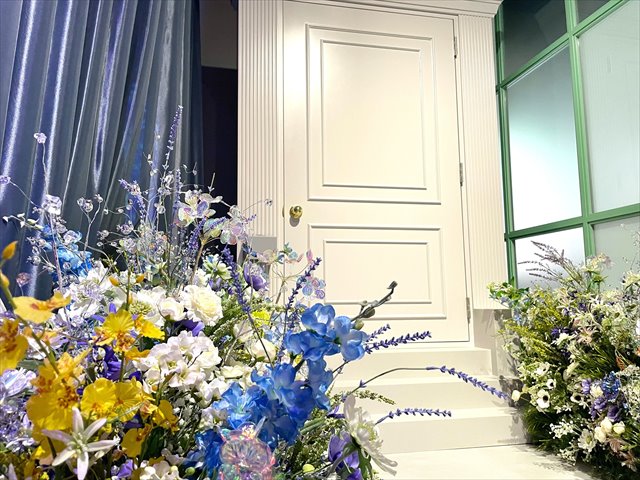 NAKED FLOWERS FOR YOU