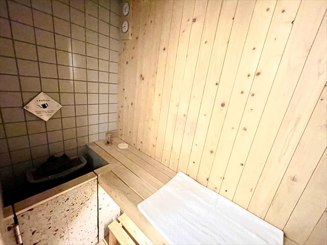 サウナ内