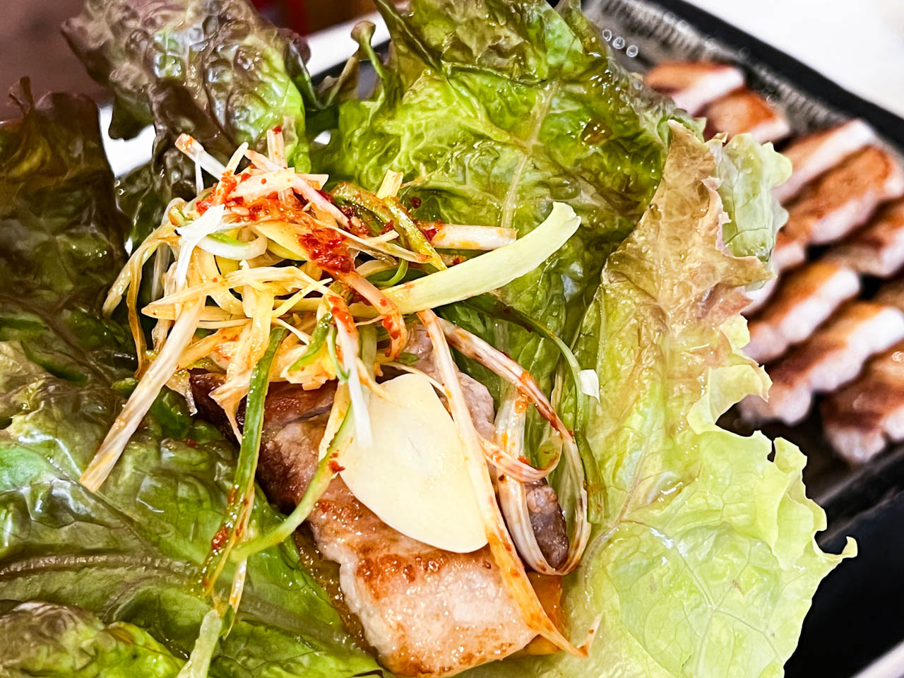 18mmの厚切りサンギョプサルが人気！新大久保「味ちゃん」の人気ランチメニューを紹介！