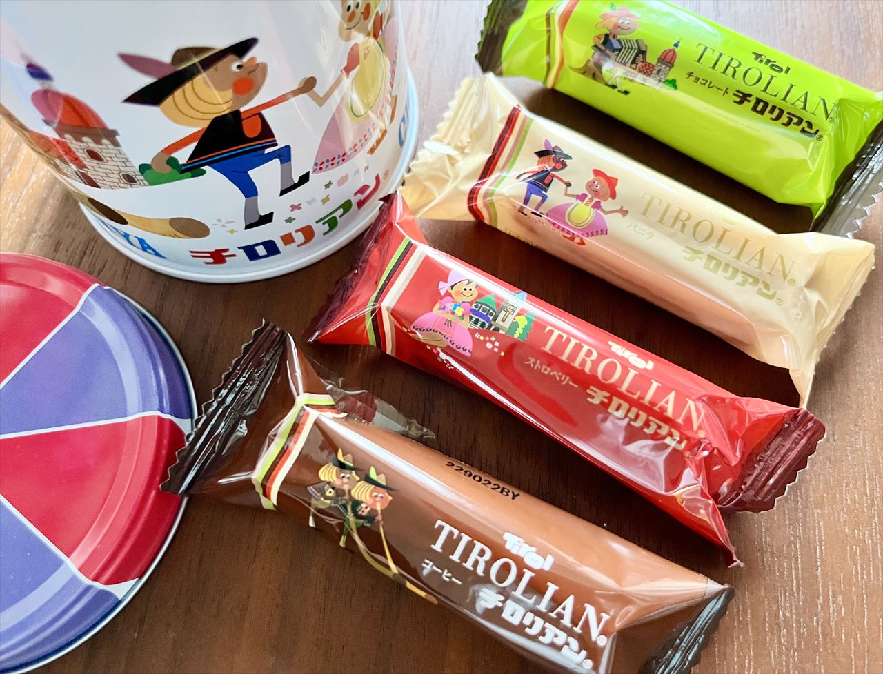 チロリアンポケット　中身