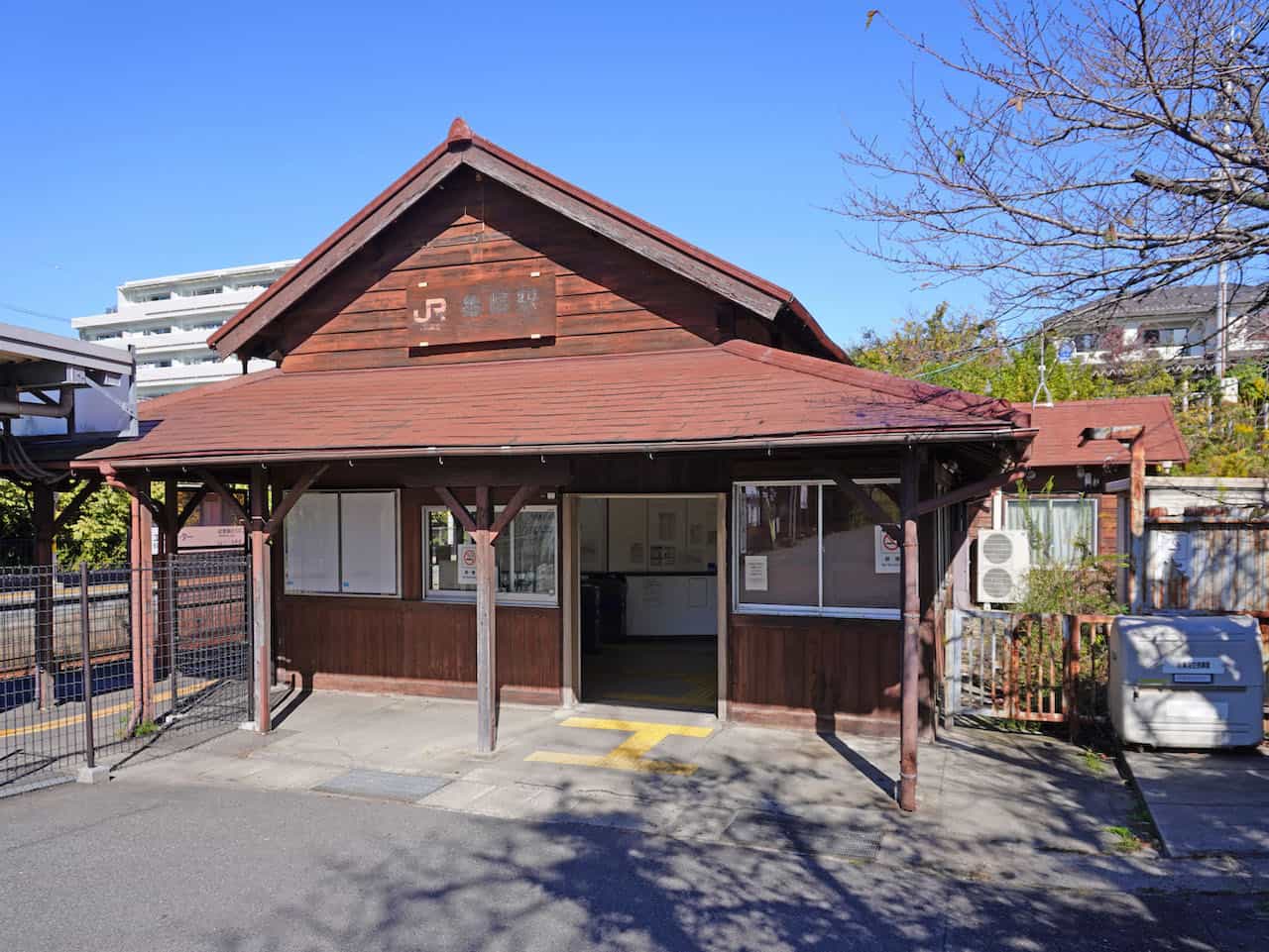 JR東海・亀崎駅の駅舎